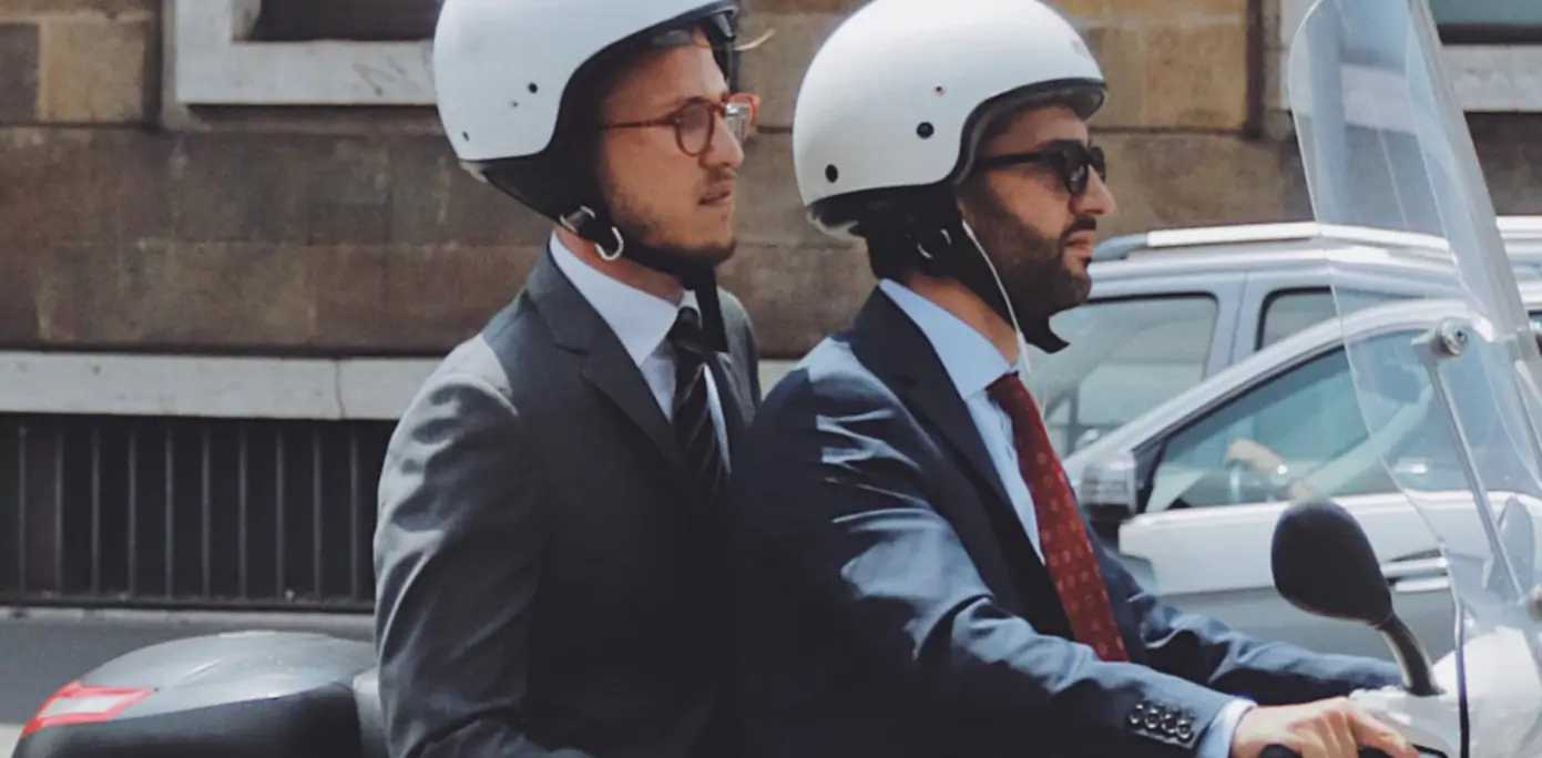 Porta un amico - Offerta luce e gas per aziende che fa guadagnare luce e gas per aziende